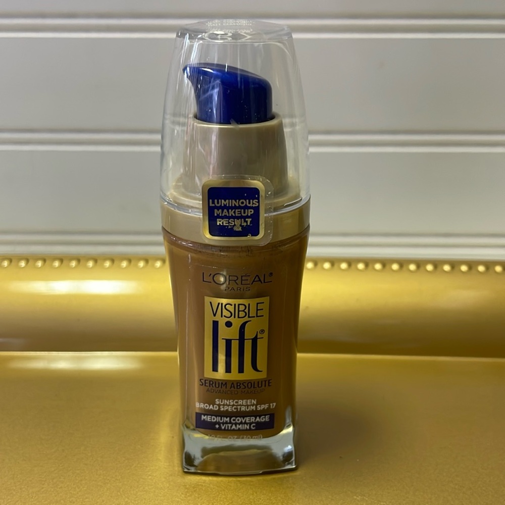 L'oreal Visible Lift Serum Absolute Classic Tan-#157 -1 oz Bottle.